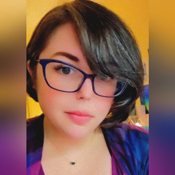 Kiki 👓 - Picture 1 of 5